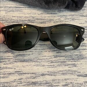 Ray-Ban Classic Black Sunglasses
